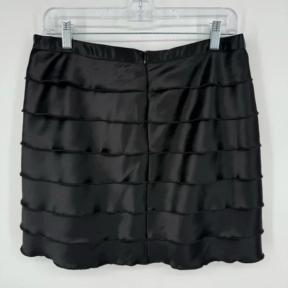 Express Black Satin Ruffle Mini Skirt Women’s Size 8 - Picture 4 of 4